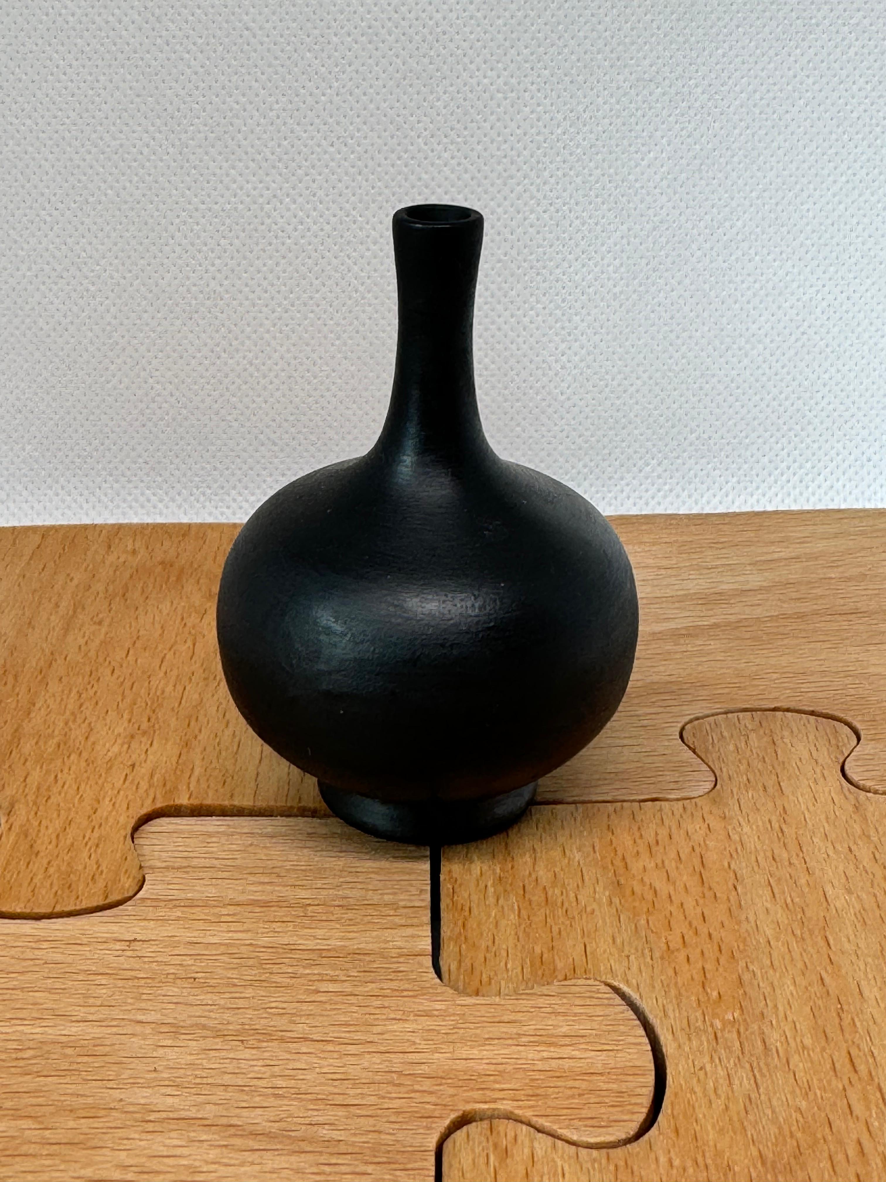 Miniature pots, for flower decor