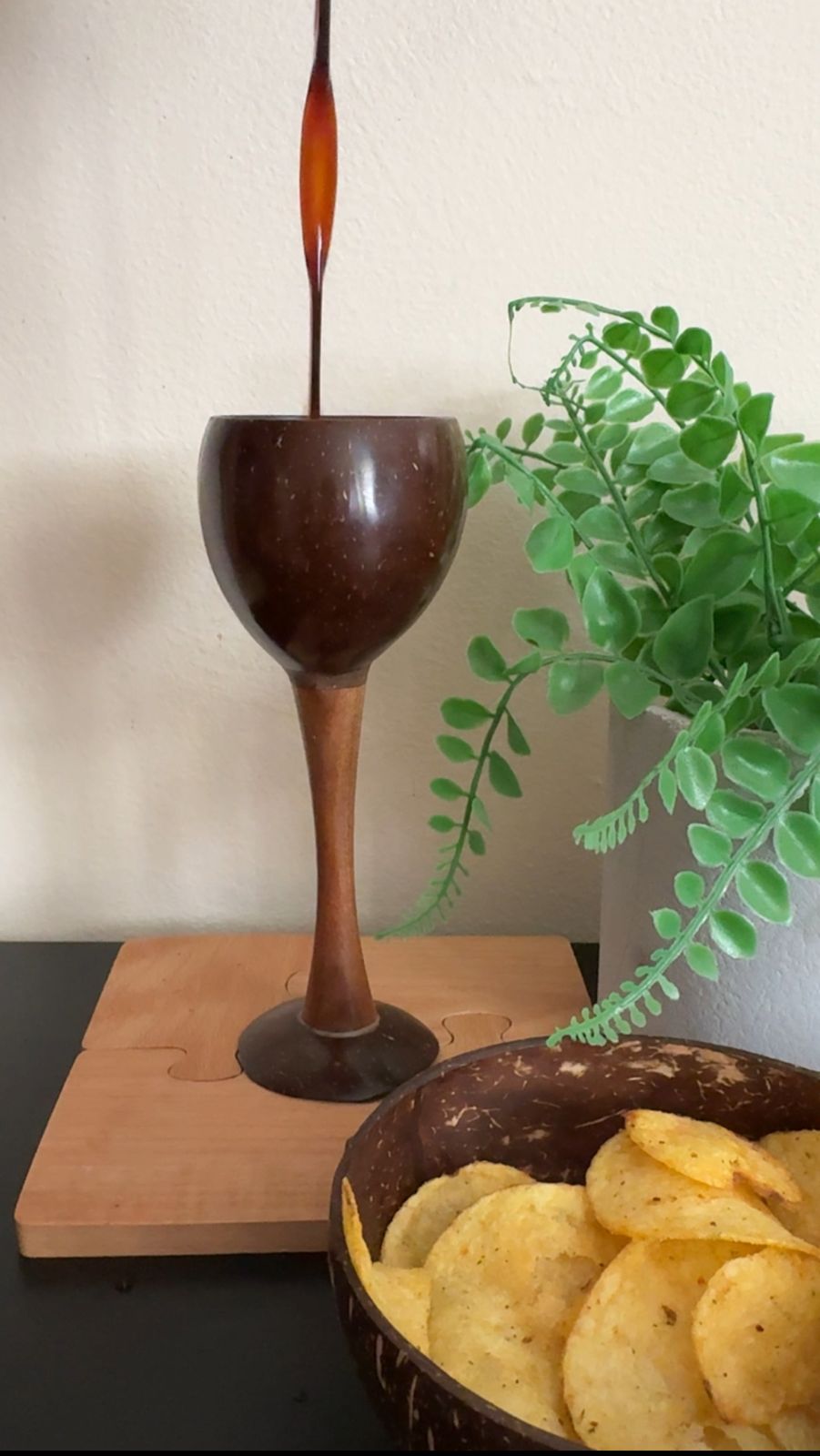 Wine Glass made with coconut shell, 2 pieces of glasses