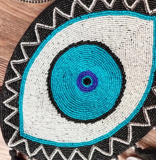 Handbag with Evil eye pupil design, like human eye